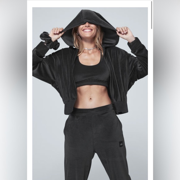 Velour Glimmer Scoop Neck Bra & hoodie- XS. Wide Leg Pants- XXS. - Picture 2 of 3